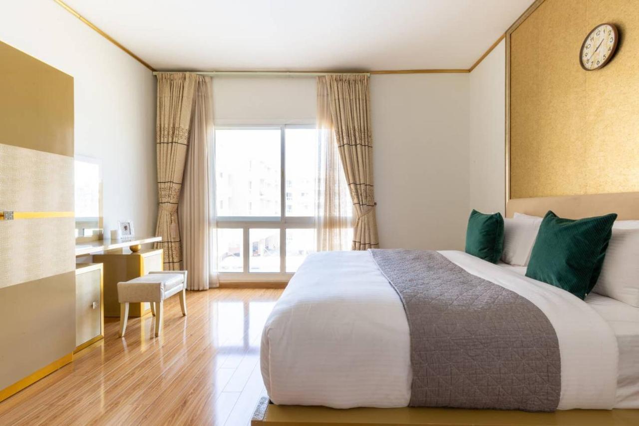 Frank Porter - Mulberry 1 Apartment Dubai Bagian luar foto