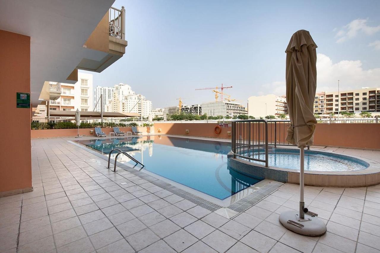 Frank Porter - Mulberry 1 Apartment Dubai Bagian luar foto